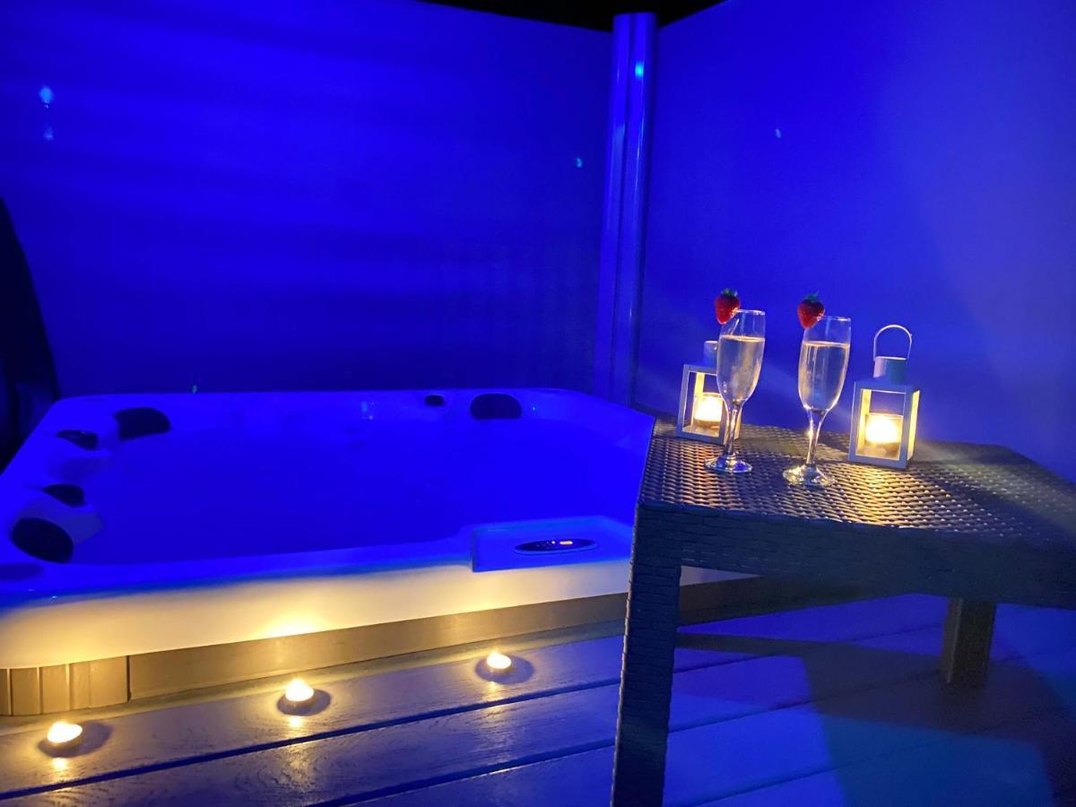 The Yorkshire Burrow Lodge With Hot Tub Dış mekan fotoğraf