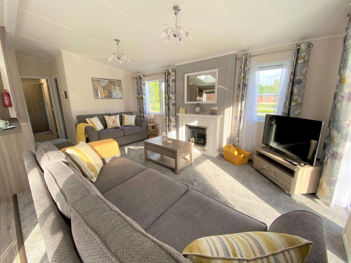 The Yorkshire Burrow Lodge With Hot Tub Dış mekan fotoğraf